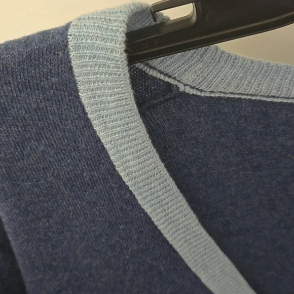 Crown & Ivy long sleeve sweater - Picture 4 of 11